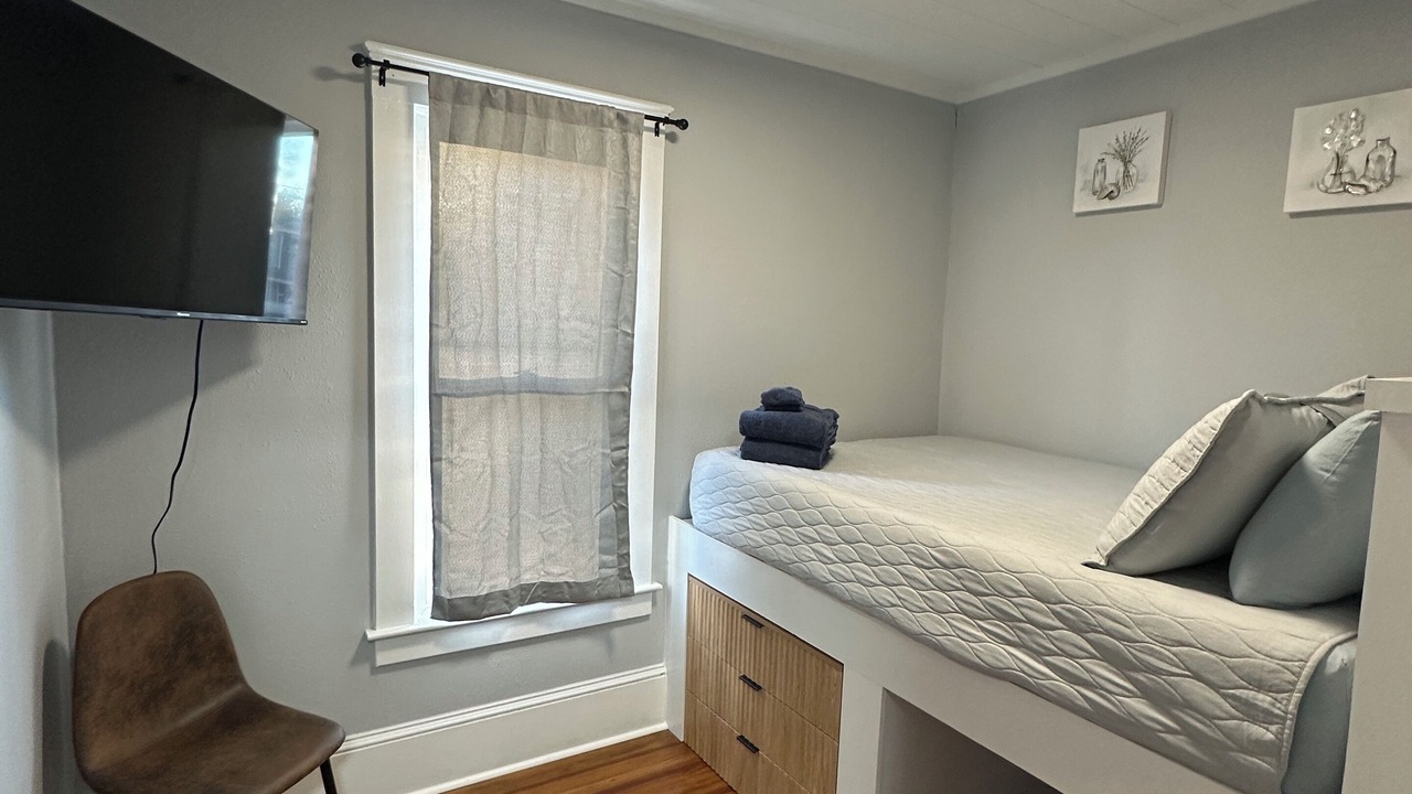 Photo of Bedroom in Cortland