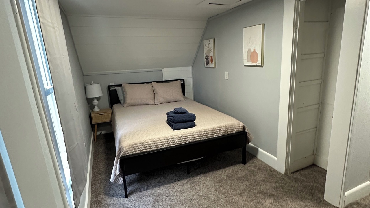 Photo of Bedroom in Cortland