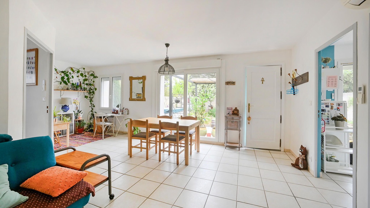 Photo of Bedroom in Serignan-du-Comtat