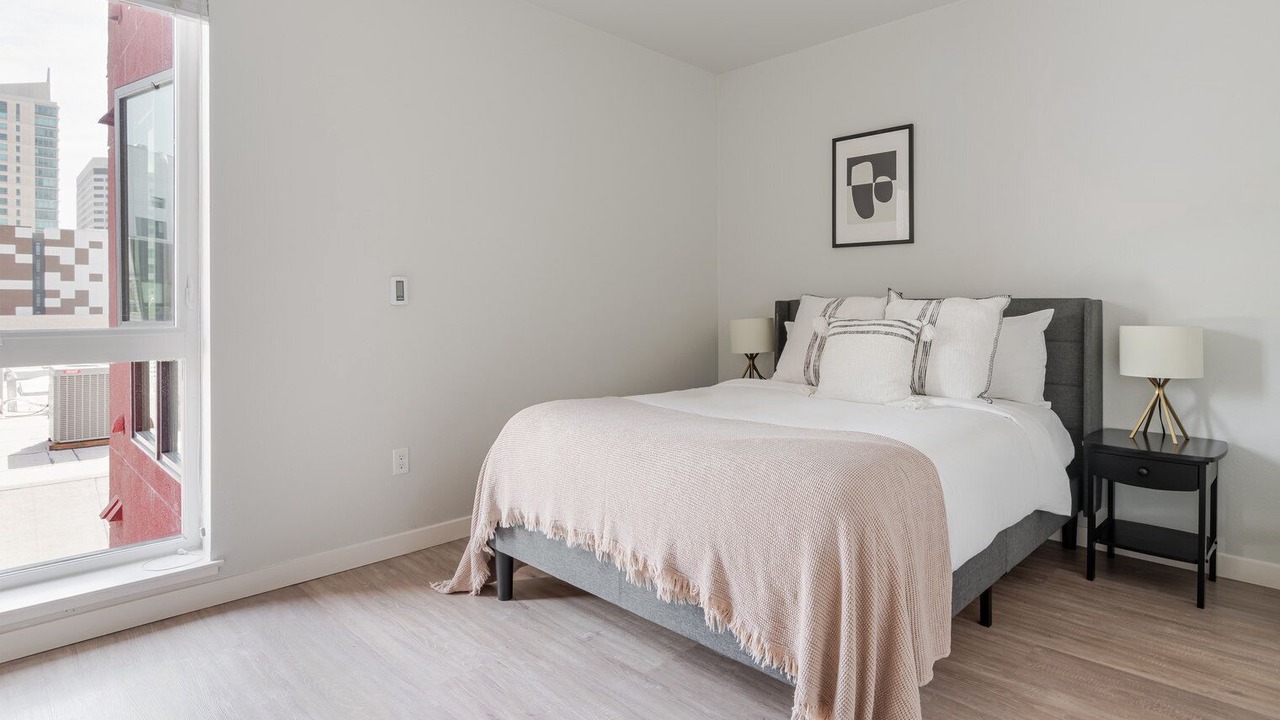 Photo of Bedroom in Oakland
