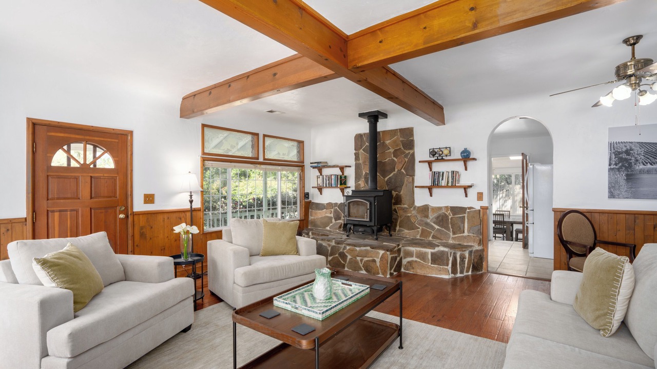 Photo of Livingroom in Sonoma