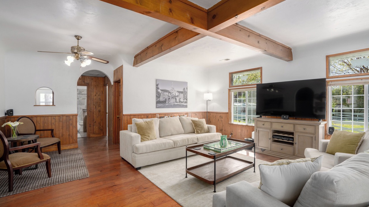 Photo of Livingroom in Sonoma