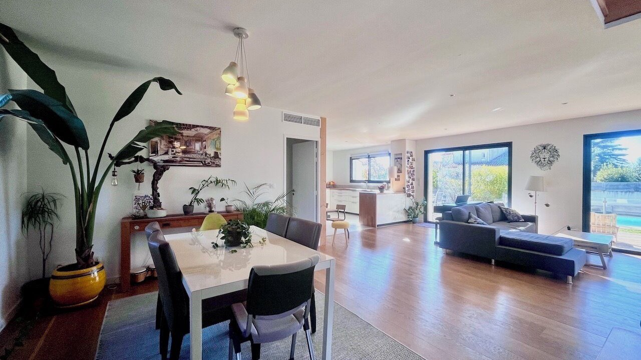 Photo of Livingroom in Teyran