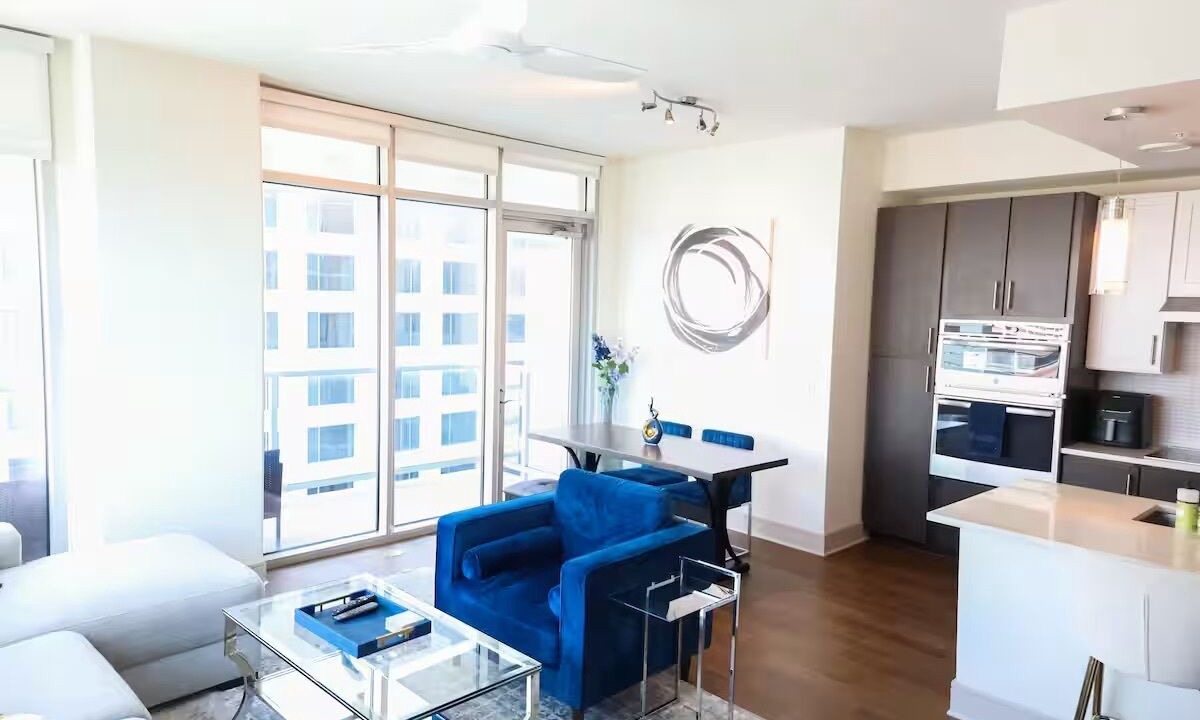 Photo of Livingroom in Texas Medical Center