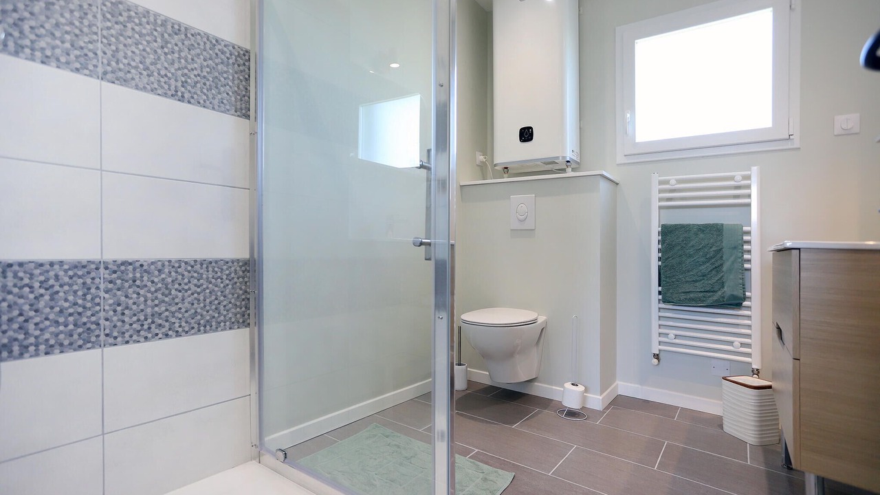 Photo of Bathroom in Saint-Meloir-des-Ondes