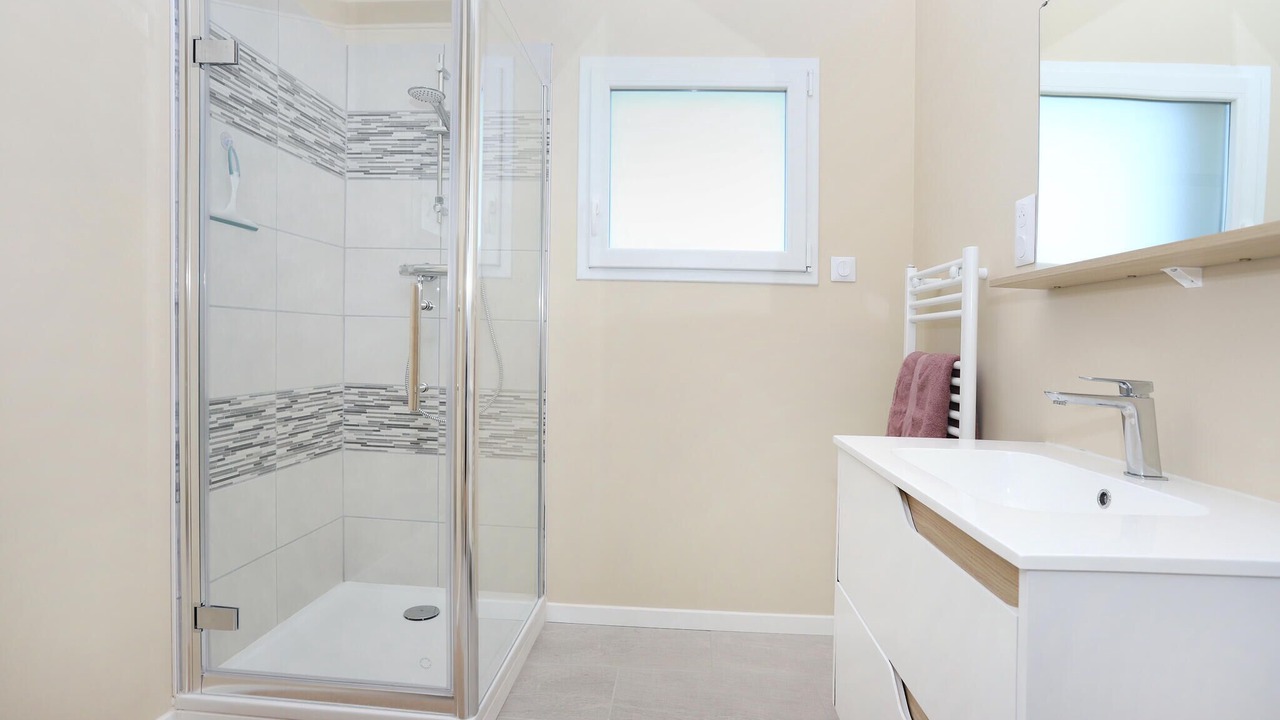 Photo of Bathroom in Saint-Meloir-des-Ondes