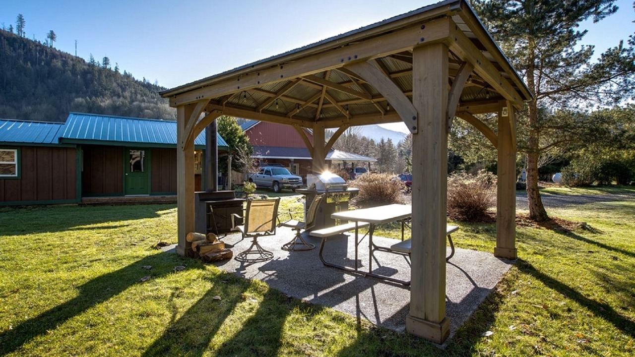 Photo of Outdoor in Maple Falls