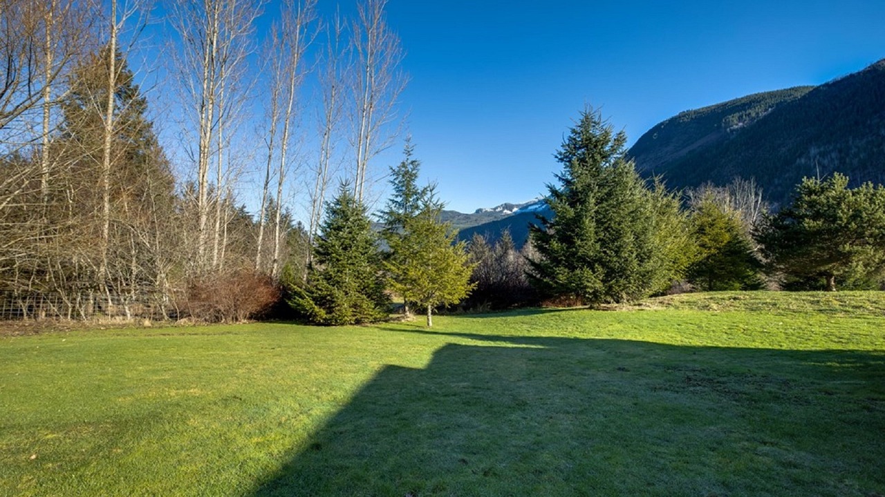 Photo of Others in Maple Falls