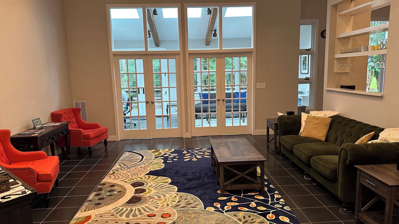 Photo of Livingroom in Chapel Hill