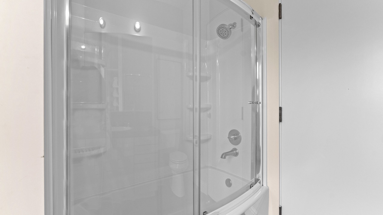 Photo of Bathroom in Sunset