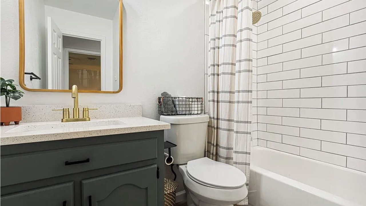 Photo of Bathroom in Hewitt
