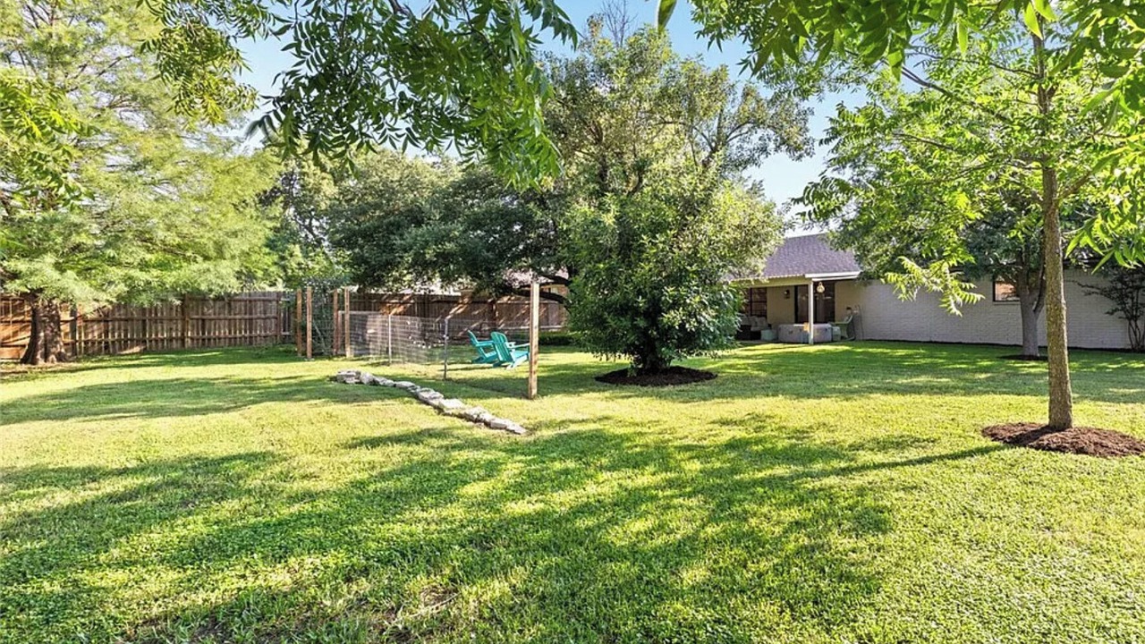 Photo of Outdoor in Hewitt