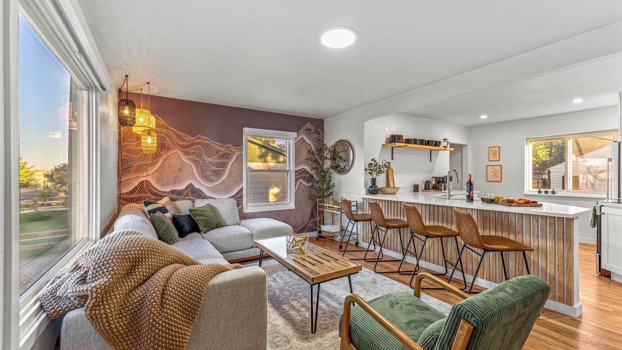 Photo of Livingroom in Berkley