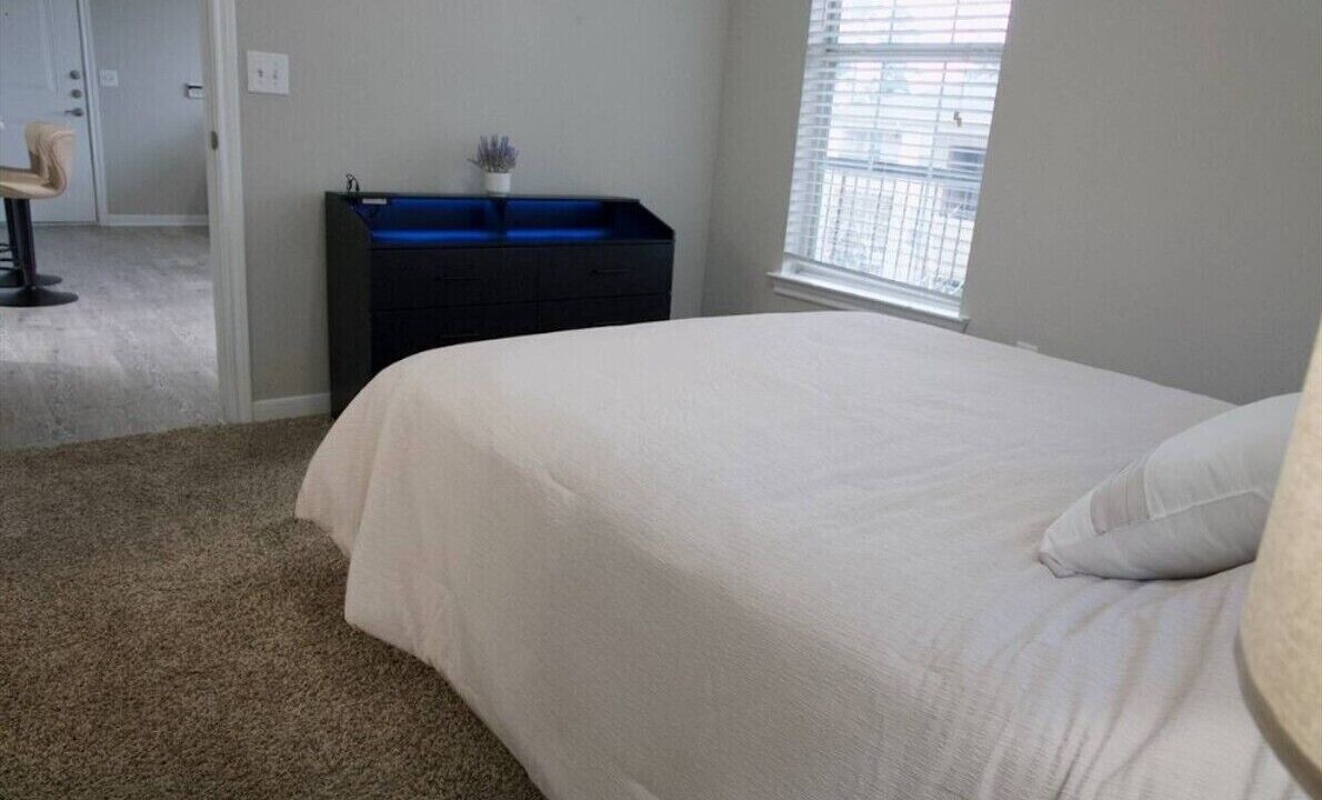 Photo of Bedroom in Alden Bridge