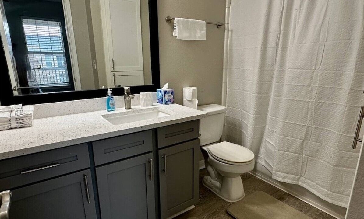 Photo of Bathroom in Alden Bridge