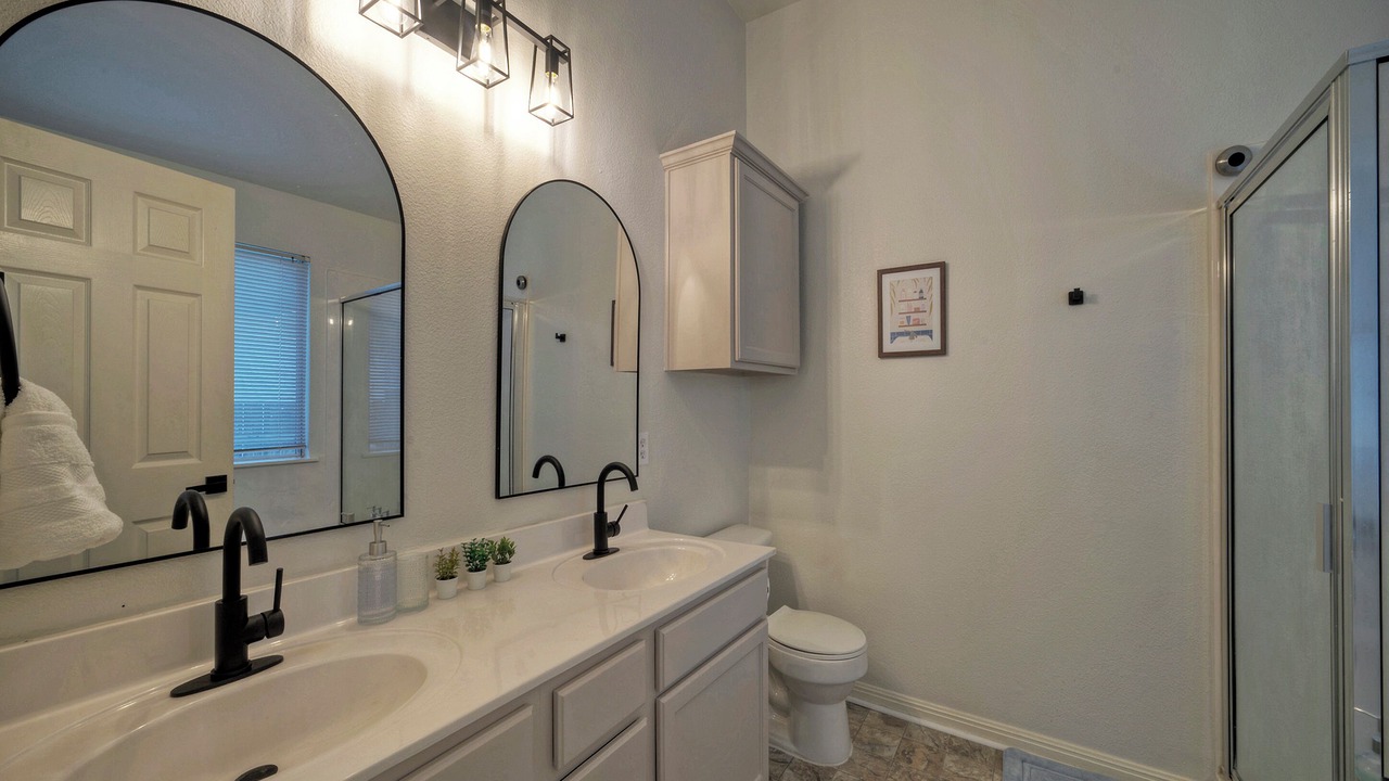 Photo of Bathroom in Round Rock