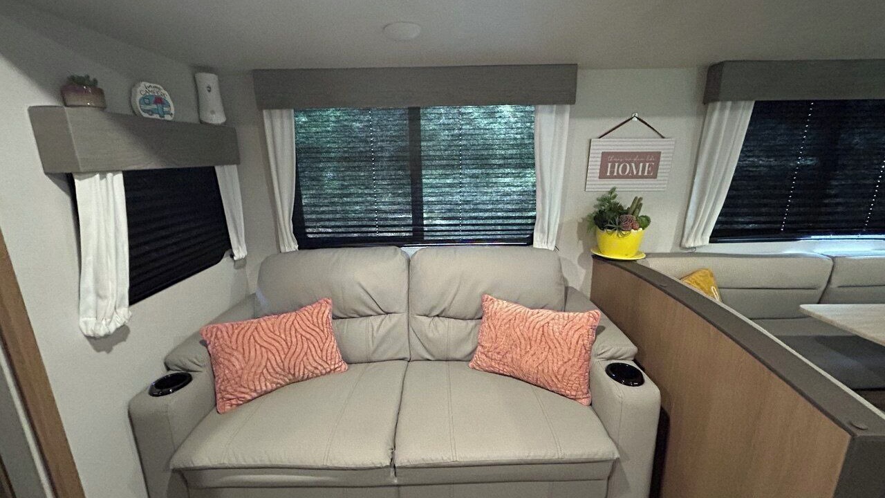 Photo of Livingroom in Fellowship