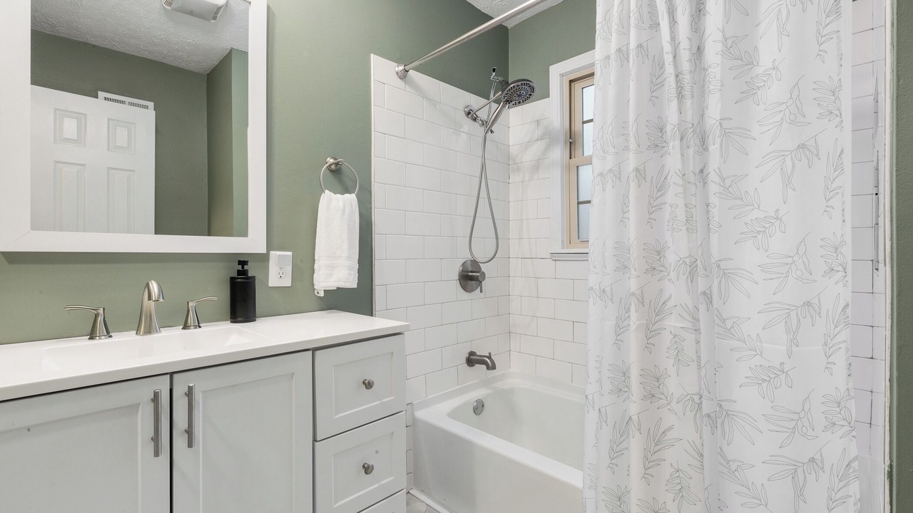 Photo of Bathroom in Jeffersonville