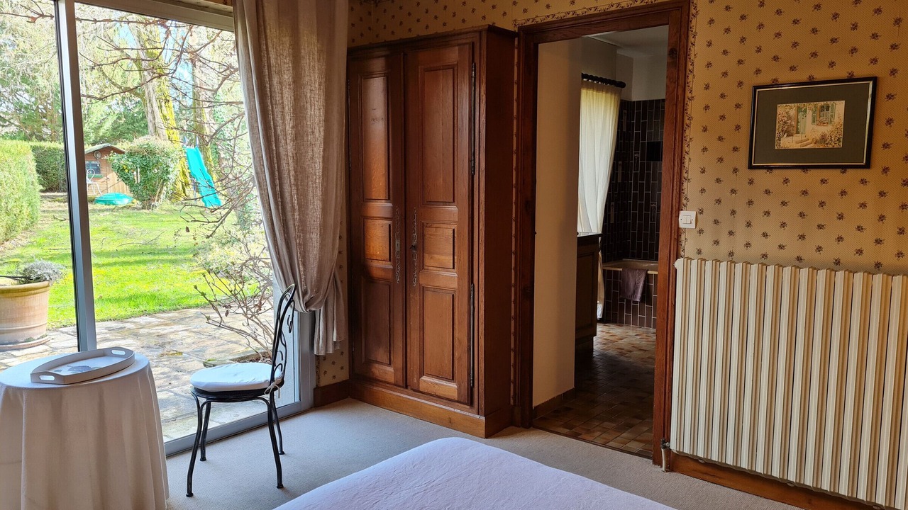 Photo of Bedroom in Saint-Martin-d'Abbat