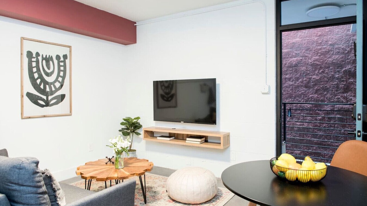 Photo of Livingroom in Virginia Highland