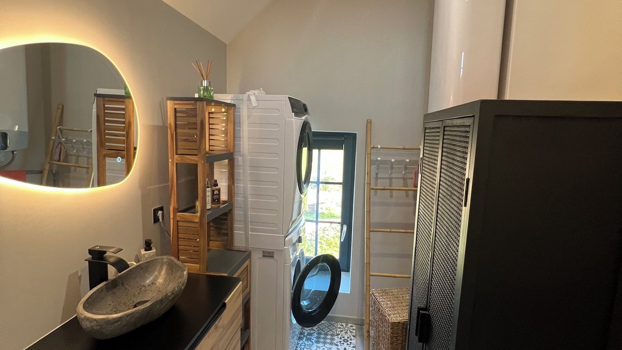 Photo of Others in Morey