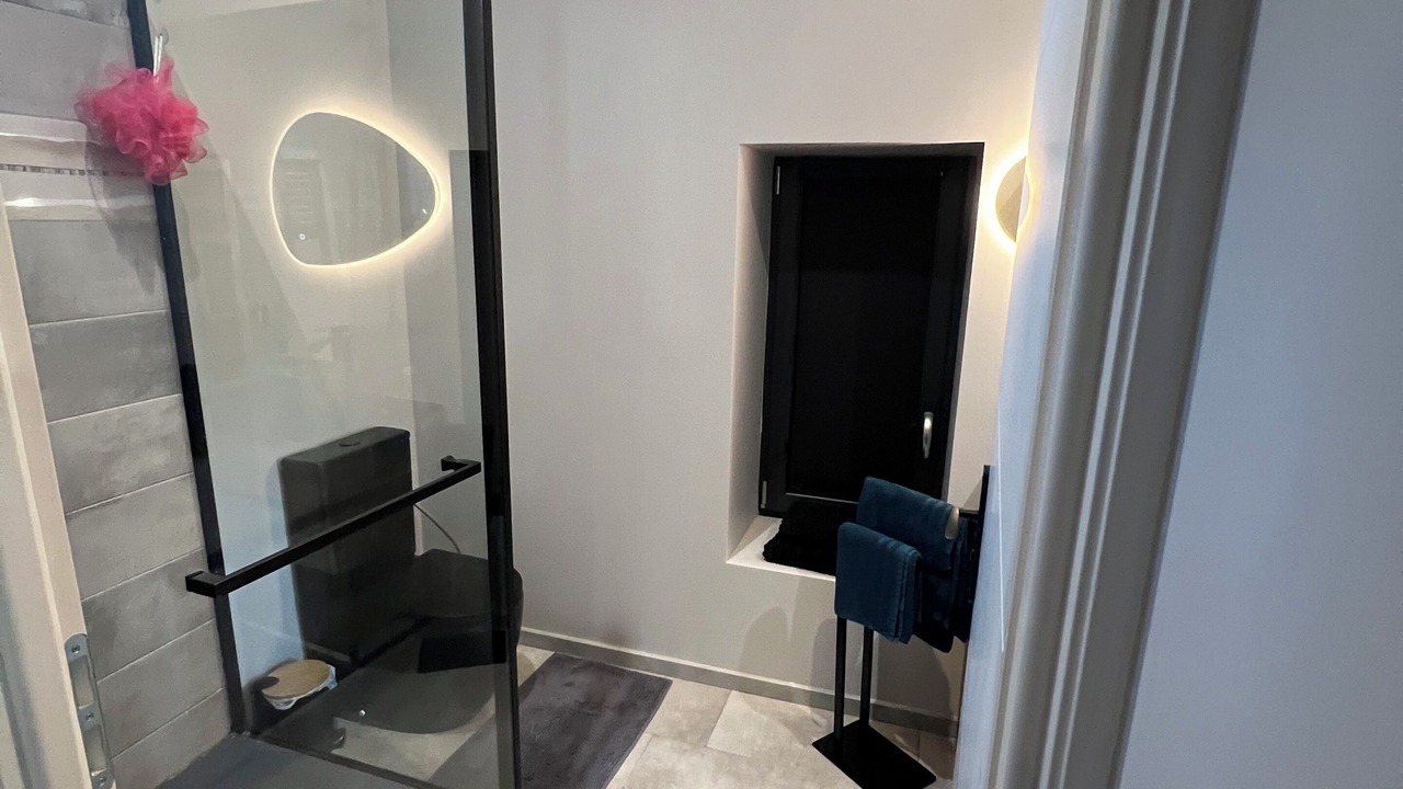 Photo of Others in Morey