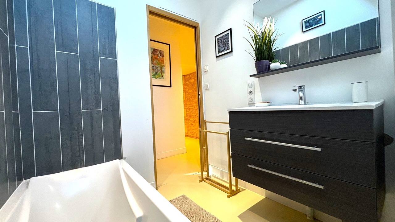 Photo of Bathroom in Castels