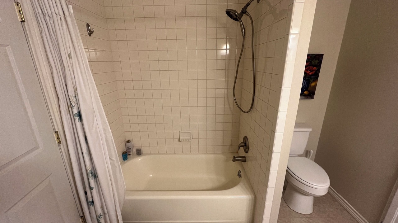 Photo of Bathroom in Mineola