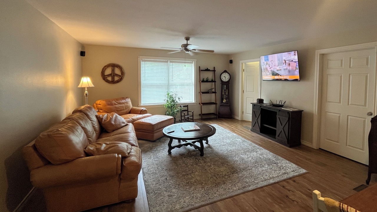Photo of Livingroom in Mineola