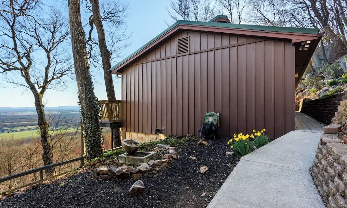Photo of Outdoor in Enola
