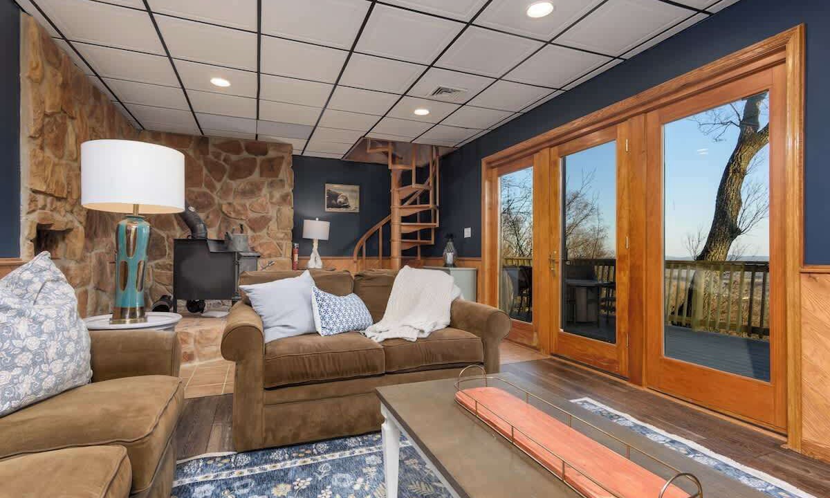 Photo of Livingroom in Enola