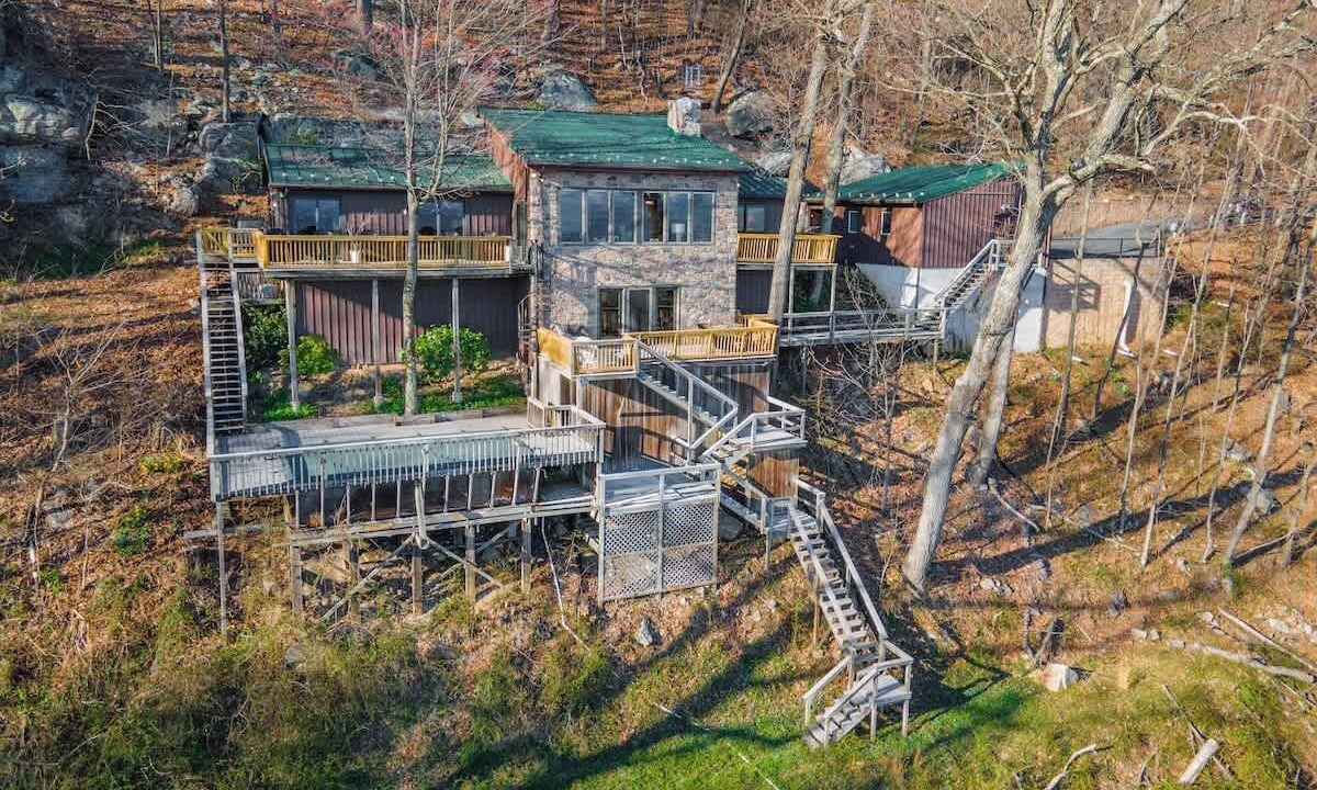 Photo of Outdoor in Enola