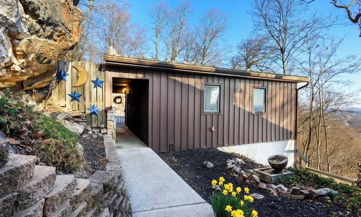 Photo of Outdoor in Enola