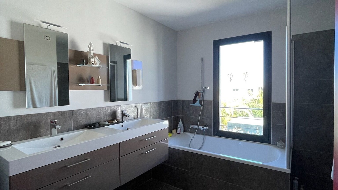 Photo of Bathroom in Sete