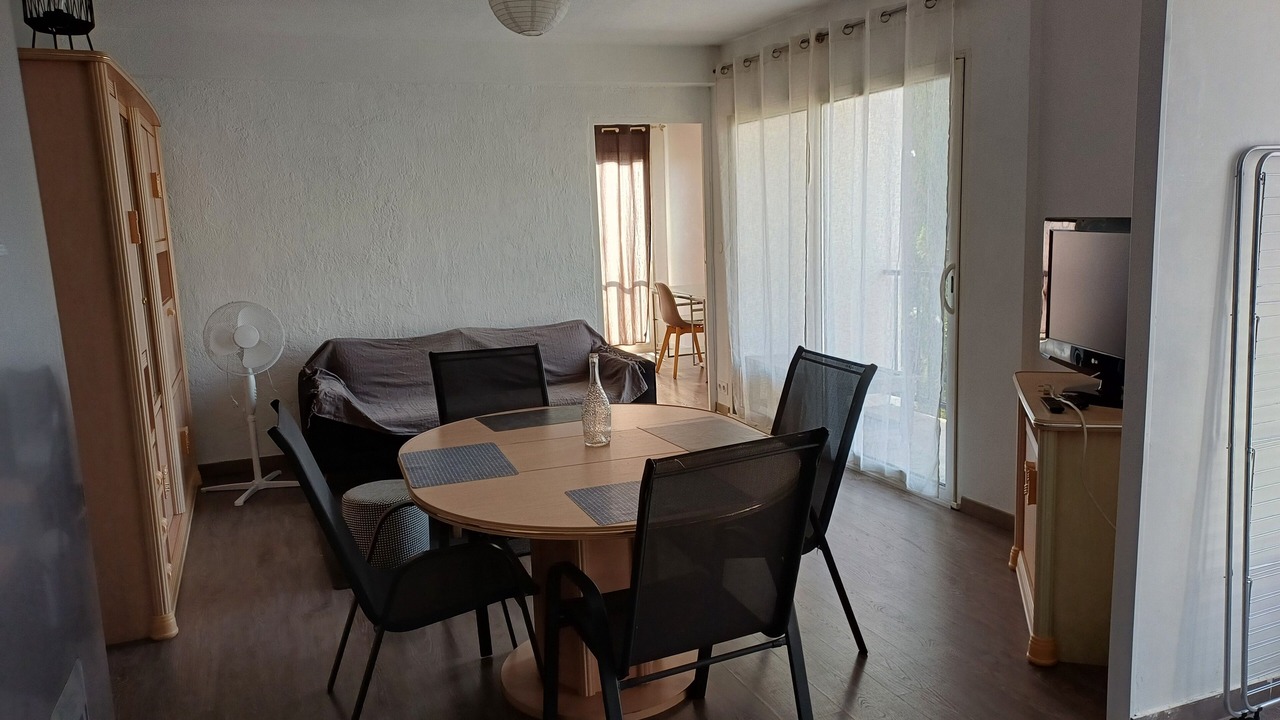 Photo of Others in Moulin a Vent