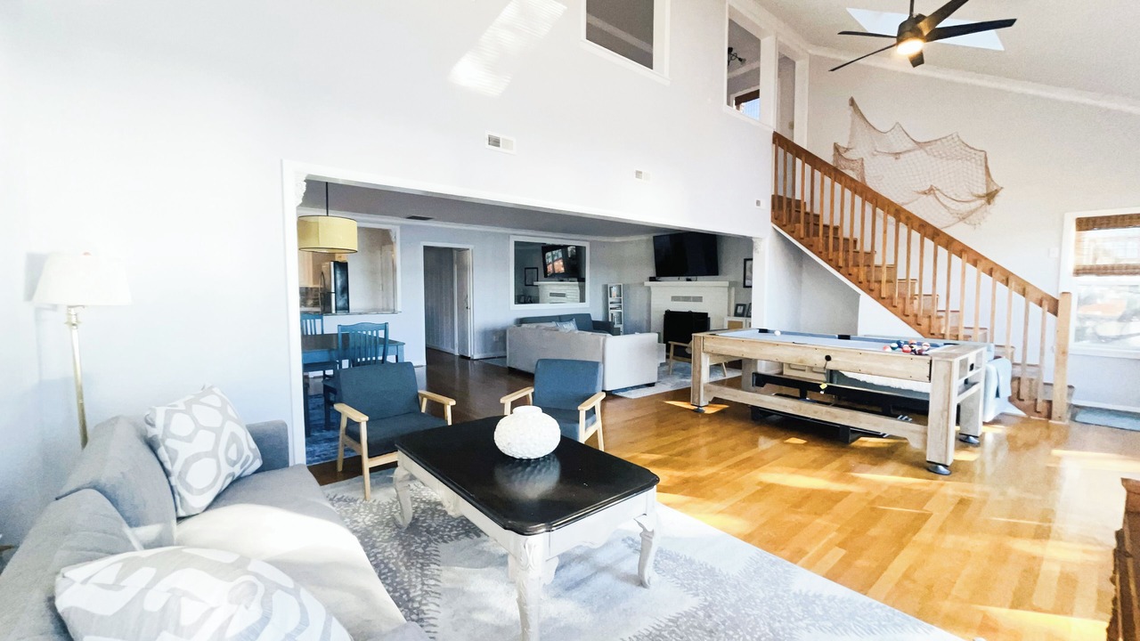 Photo of Livingroom in Willoughby Spit