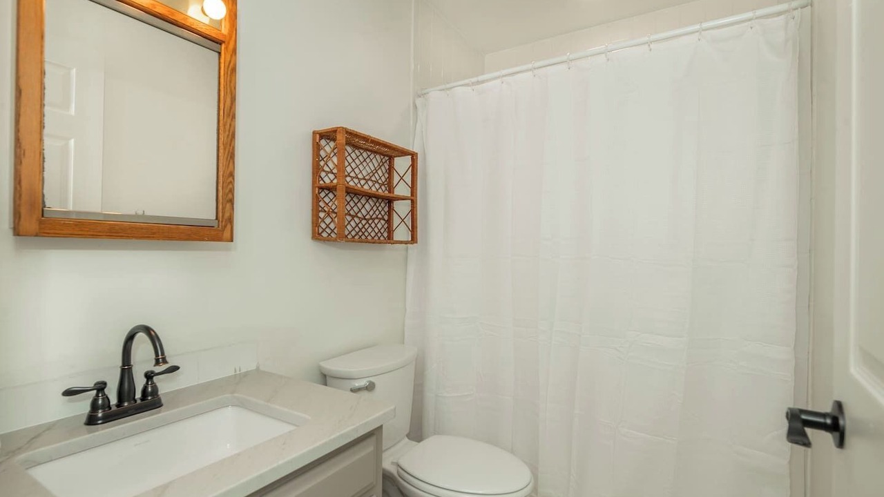 Photo of Bathroom in Cedar Mountain