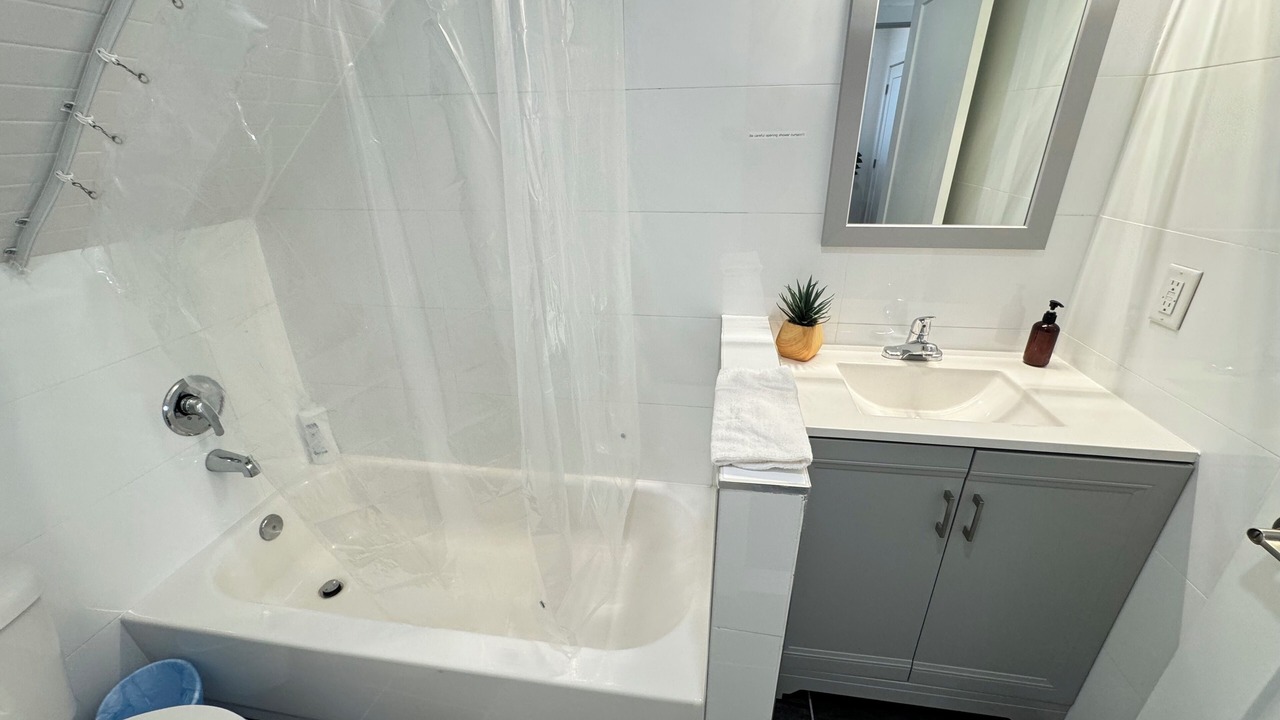 Photo of Bathroom in Communipaw