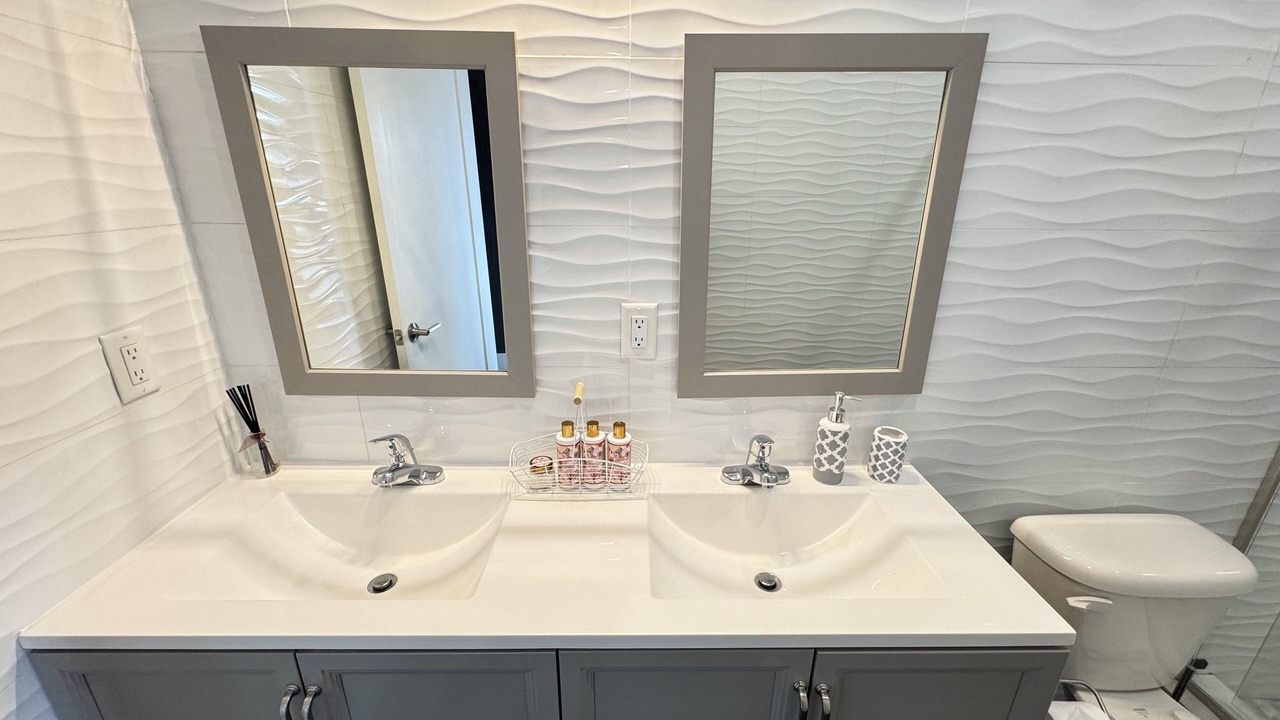 Photo of Bathroom in Communipaw