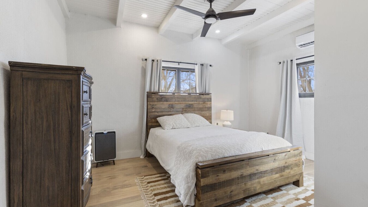 Photo of Bedroom in Alpine