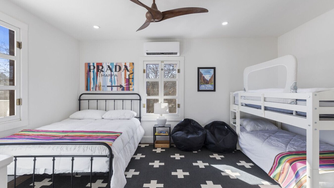Photo of Bedroom in Alpine