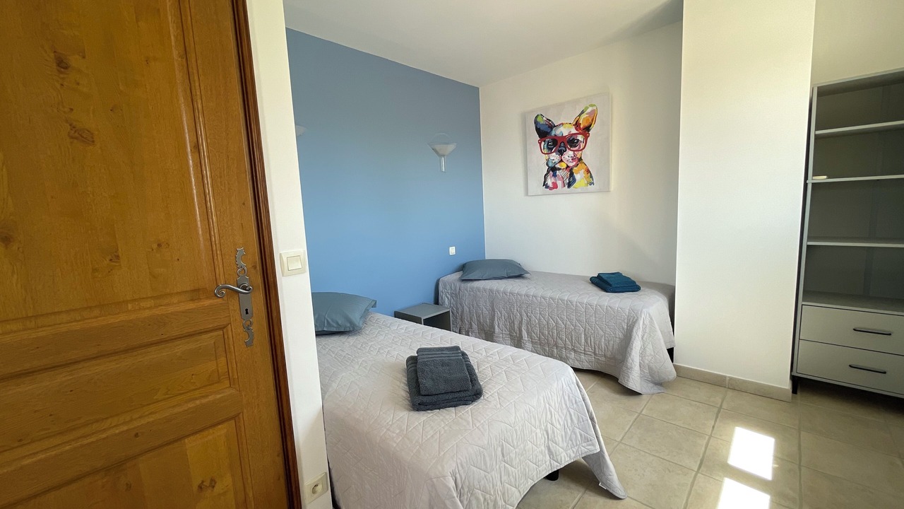 Photo of Bedroom in Beaumes-de-Venise