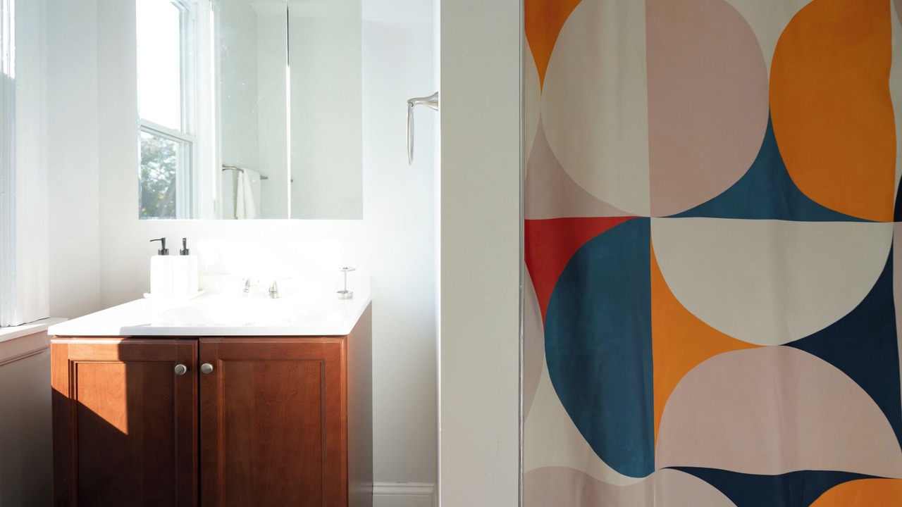 Photo of Bathroom in Newburgh