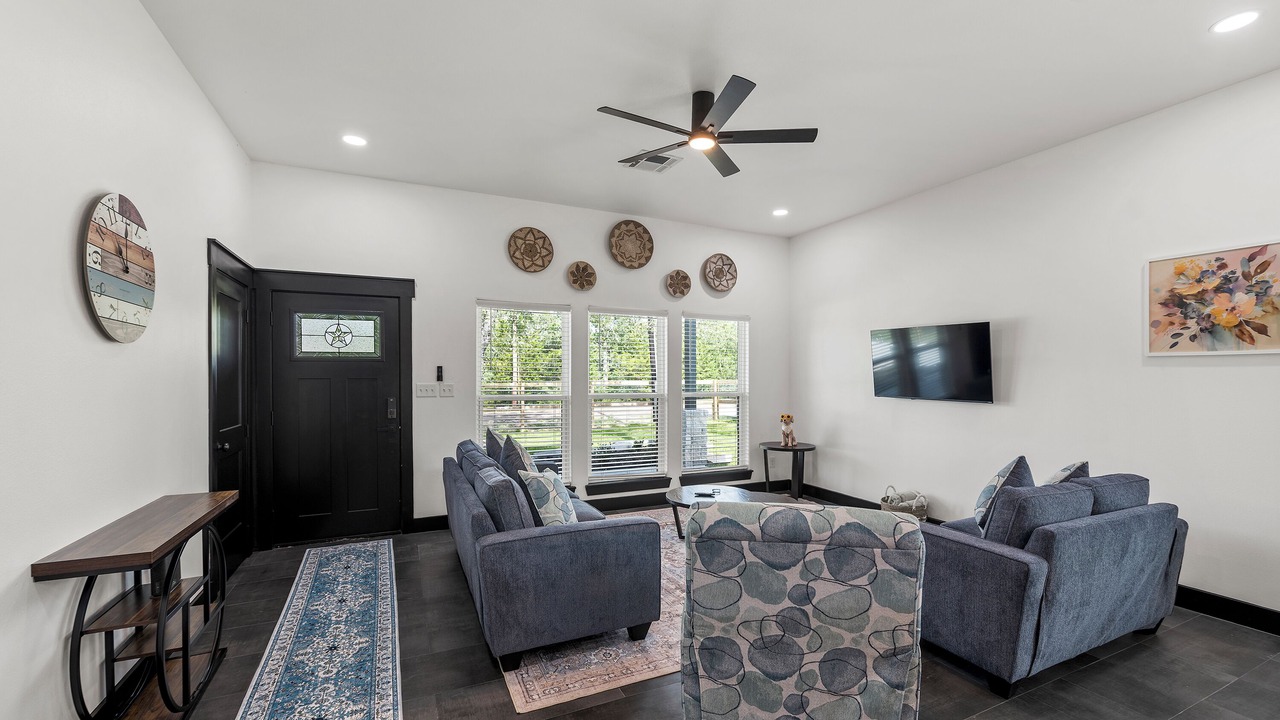 Photo of Livingroom in Somerville