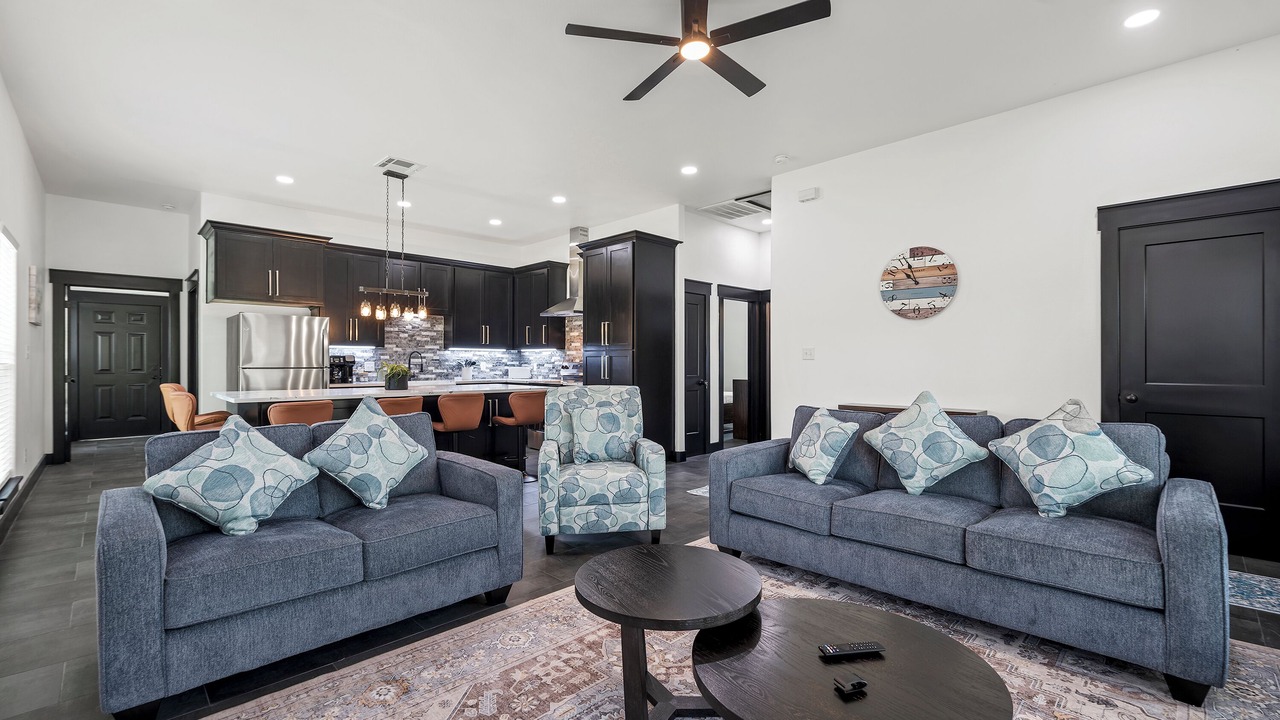 Photo of Livingroom in Somerville