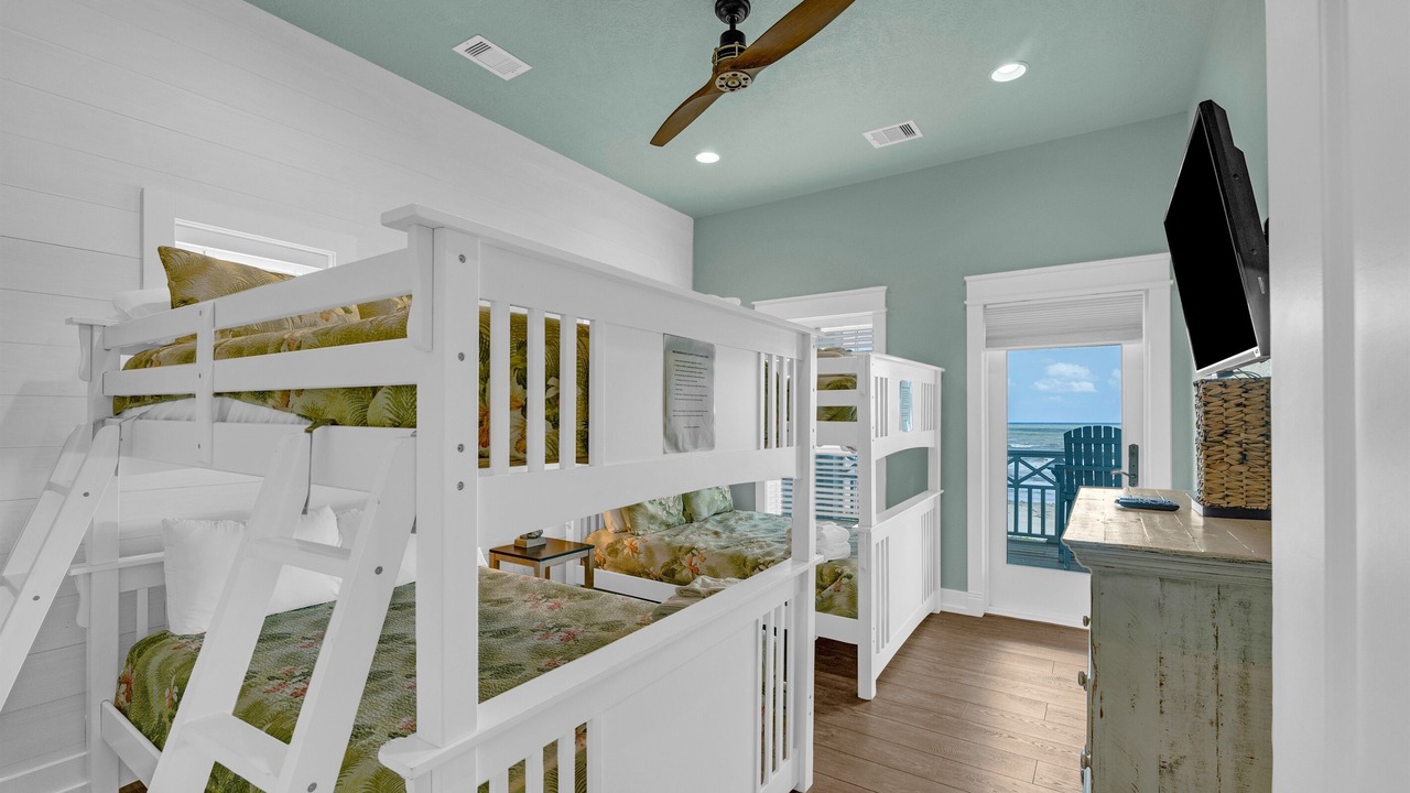 Photo of Bedroom in Port Bolivar