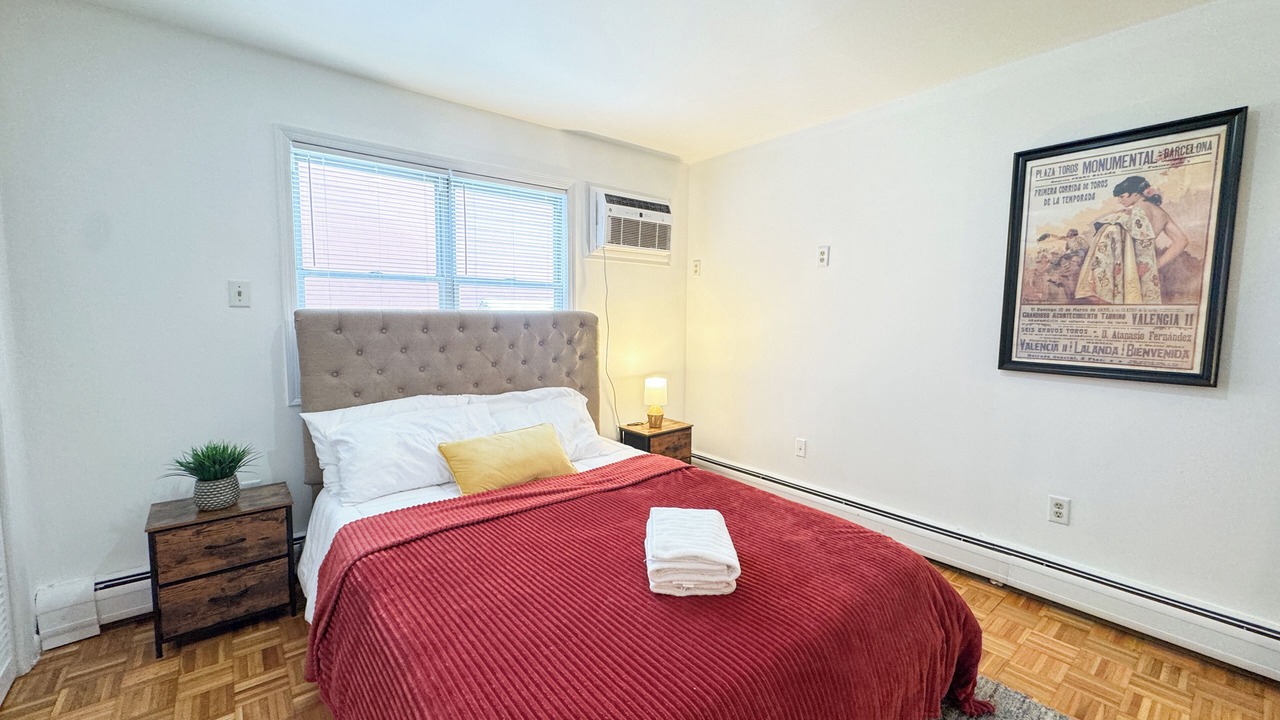 Photo of Bedroom in West New York