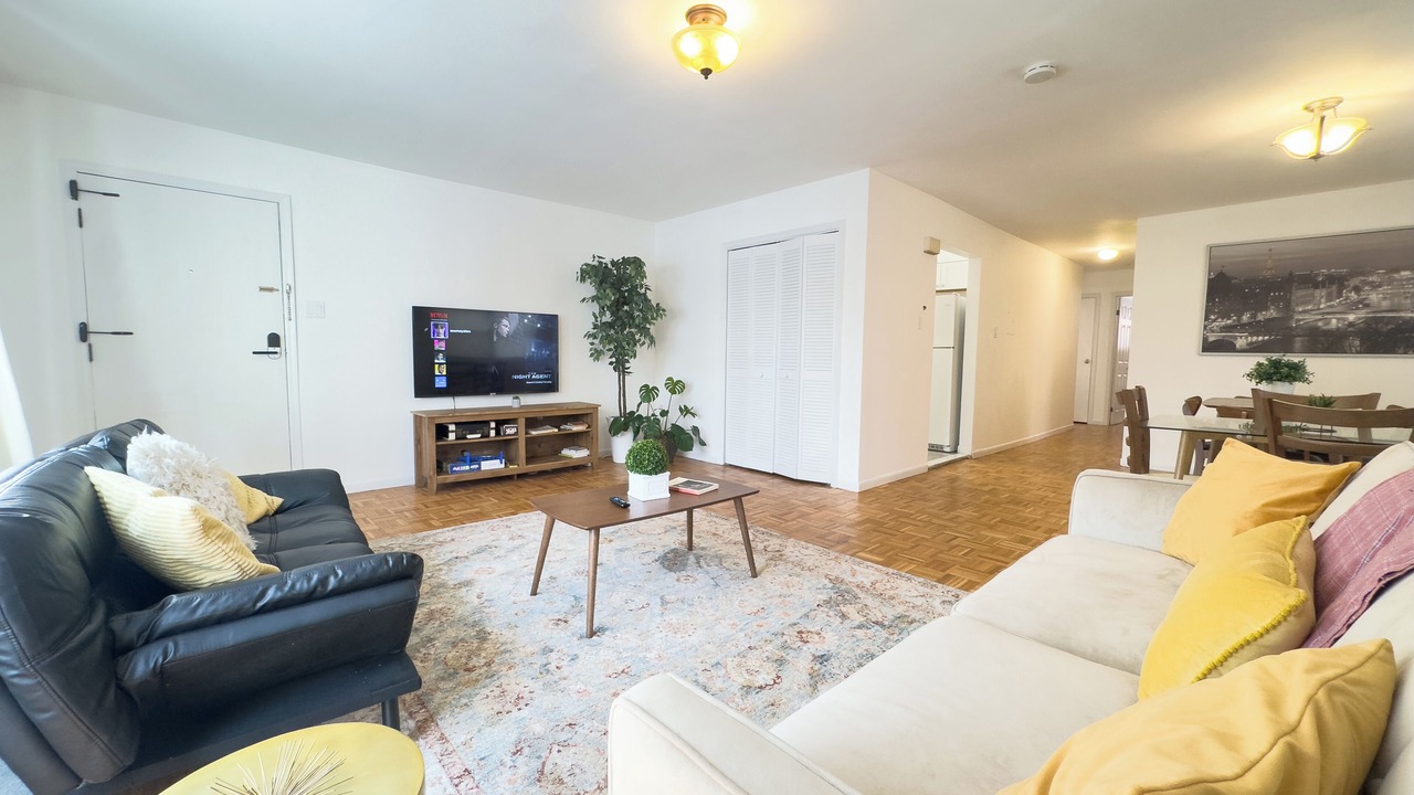 Photo of Livingroom in West New York