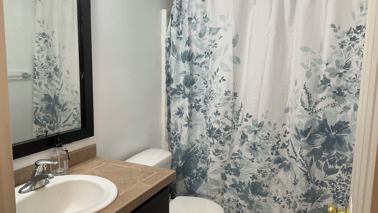 Photo of Bathroom in Starcrest