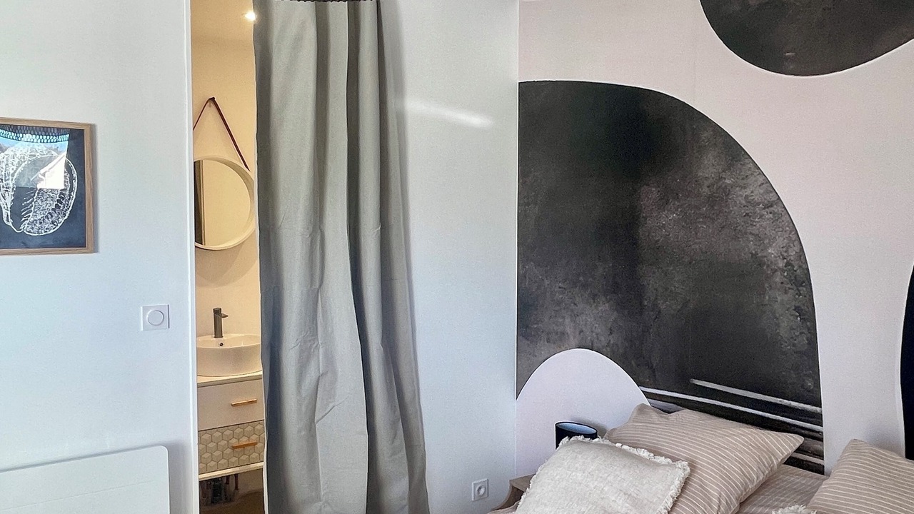 Photo of Bedroom in Vierville-sur-Mer